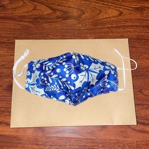 Women’s Blue and White cotton printed design face mask brand new!!